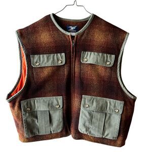 Vintage Willis & Geiger wool hunting Fly fishing vest Pockets Quilted Zip medium